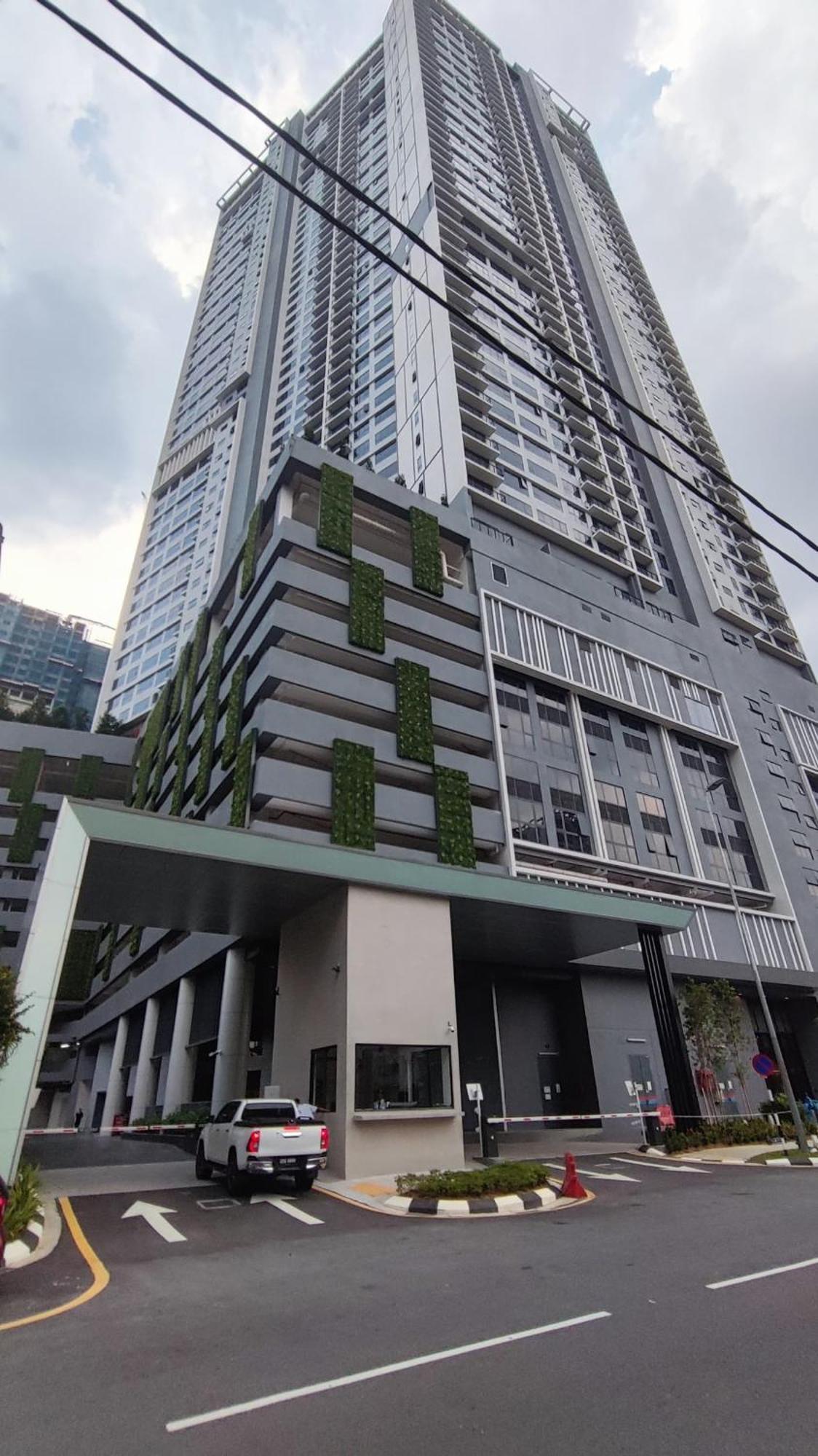Agile Sky Pavilion Kl By Moonlight Apartment